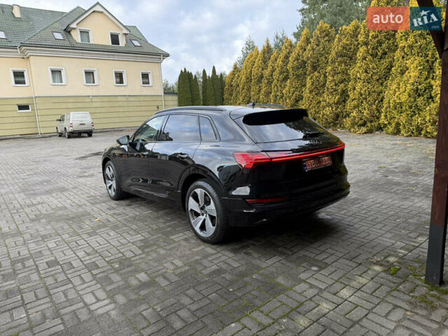 Черный Ауди E-Tron, объемом двигателя 0 л и пробегом 56 тыс. км за 40890 $, фото 6 на Automoto.ua