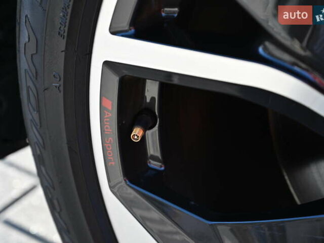 Черный Ауди E-Tron, объемом двигателя 0 л и пробегом 65 тыс. км за 44284 $, фото 20 на Automoto.ua