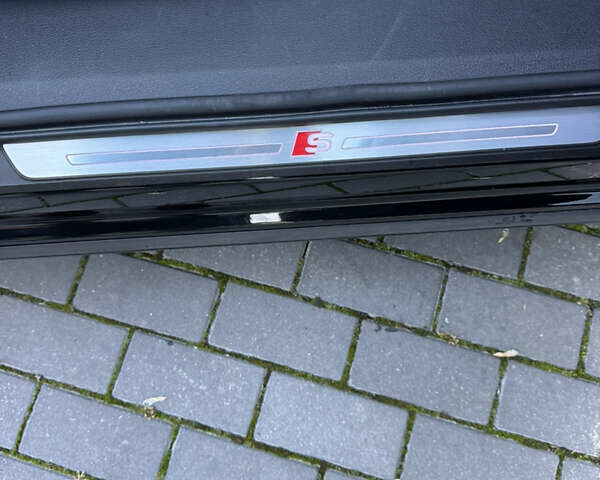 Черный Ауди E-Tron, объемом двигателя 0 л и пробегом 91 тыс. км за 36500 $, фото 82 на Automoto.ua