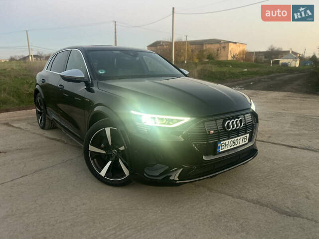 Чорний Ауді E-Tron, об'ємом двигуна 0 л та пробігом 57 тис. км за 41500 $, фото 39 на Automoto.ua