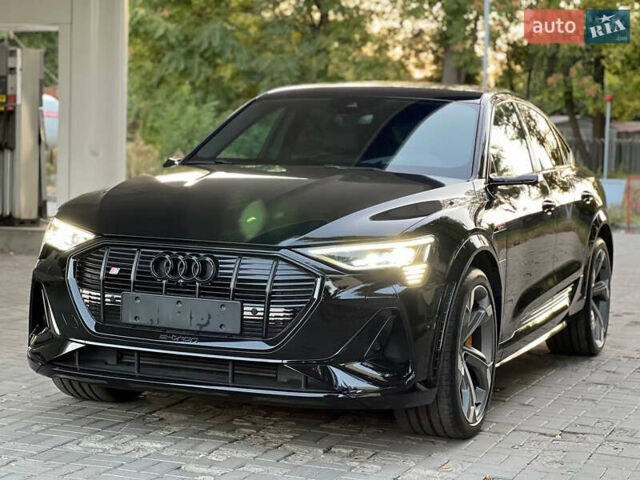 Черный Ауди E-Tron, объемом двигателя 0 л и пробегом 26 тыс. км за 49500 $, фото 3 на Automoto.ua