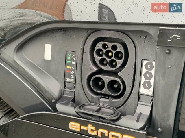 Черный Ауди E-Tron, объемом двигателя 0 л и пробегом 64 тыс. км за 35955 $, фото 79 на Automoto.ua
