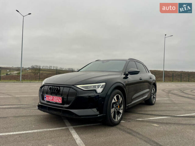 Черный Ауди E-Tron, объемом двигателя 0 л и пробегом 39 тыс. км за 39950 $, фото 5 на Automoto.ua