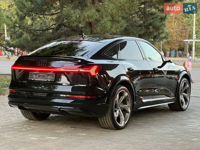 Черный Ауди E-Tron, объемом двигателя 0 л и пробегом 26 тыс. км за 49500 $, фото 19 на Automoto.ua