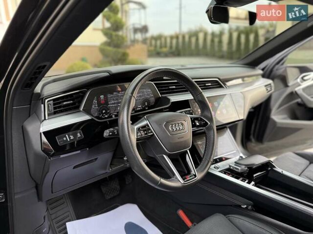 Черный Ауди E-Tron, объемом двигателя 0 л и пробегом 150 тыс. км за 31950 $, фото 122 на Automoto.ua
