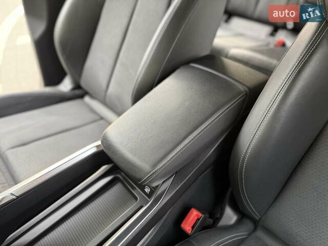 Черный Ауди E-Tron, объемом двигателя 0 л и пробегом 150 тыс. км за 31950 $, фото 126 на Automoto.ua