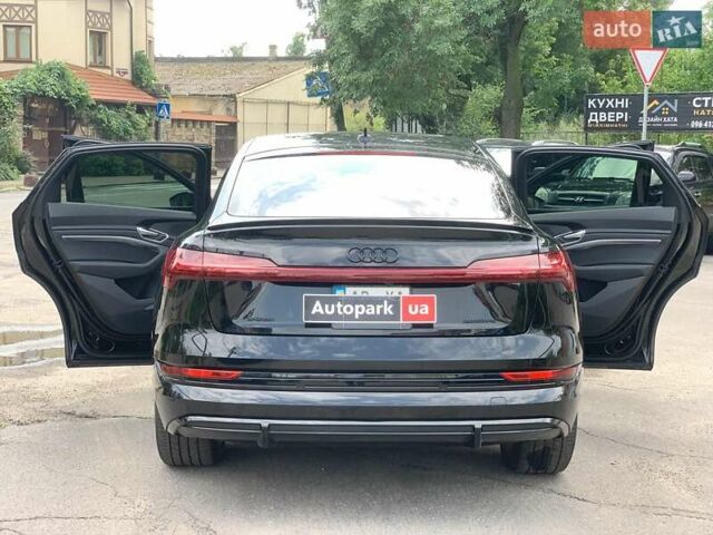 Черный Ауди E-Tron, объемом двигателя 0 л и пробегом 55 тыс. км за 34690 $, фото 20 на Automoto.ua