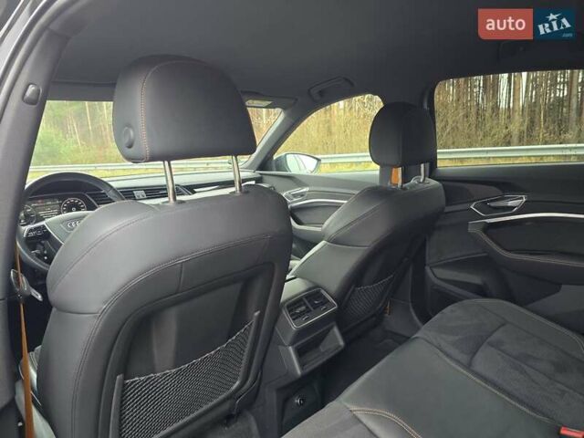 Черный Ауди E-Tron, объемом двигателя 0 л и пробегом 43 тыс. км за 45999 $, фото 63 на Automoto.ua