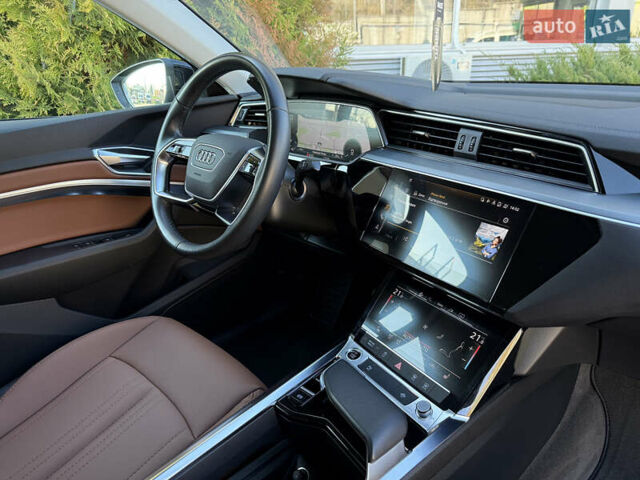 Чорний Ауді E-Tron, об'ємом двигуна 0 л та пробігом 79 тис. км за 29999 $, фото 38 на Automoto.ua