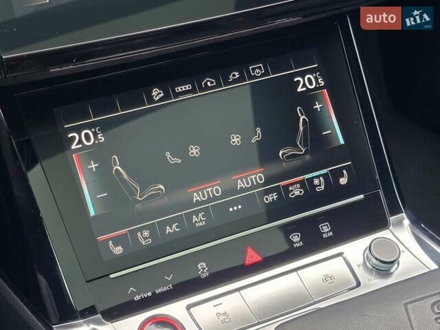 Чорний Ауді E-Tron, об'ємом двигуна 0 л та пробігом 61 тис. км за 47777 $, фото 113 на Automoto.ua