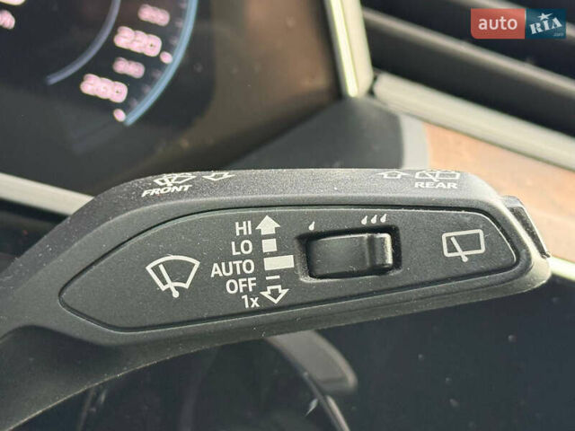 Черный Ауди E-Tron, объемом двигателя 0 л и пробегом 80 тыс. км за 34500 $, фото 81 на Automoto.ua