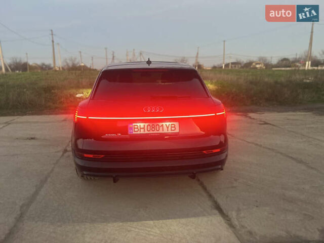 Чорний Ауді E-Tron, об'ємом двигуна 0 л та пробігом 57 тис. км за 41500 $, фото 50 на Automoto.ua