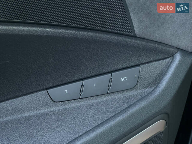 Черный Ауди E-Tron, объемом двигателя 0 л и пробегом 32 тыс. км за 47561 $, фото 61 на Automoto.ua