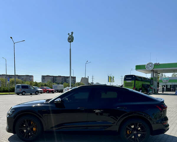 Чорний Ауді E-Tron, об'ємом двигуна 0 л та пробігом 78 тис. км за 42000 $, фото 43 на Automoto.ua