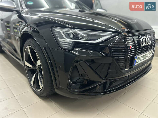 Чорний Ауді E-Tron, об'ємом двигуна 0 л та пробігом 57 тис. км за 41500 $, фото 21 на Automoto.ua