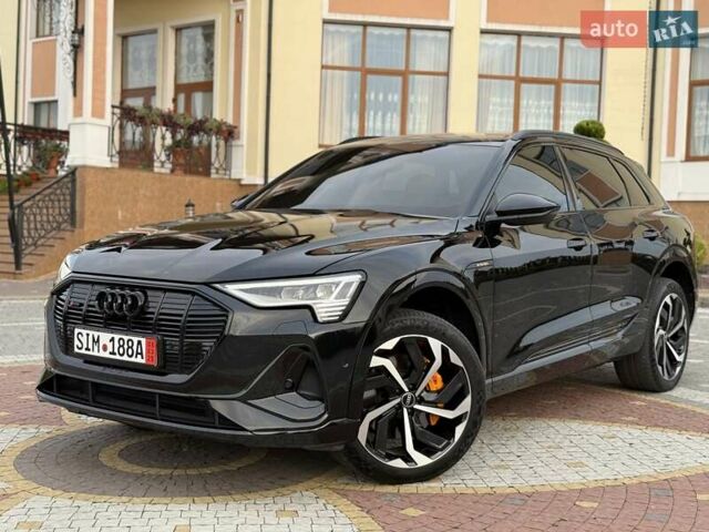 Черный Ауди E-Tron, объемом двигателя 0 л и пробегом 150 тыс. км за 31950 $, фото 25 на Automoto.ua