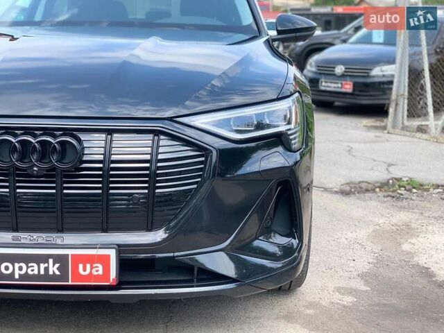 Черный Ауди E-Tron, объемом двигателя 0 л и пробегом 55 тыс. км за 34690 $, фото 11 на Automoto.ua