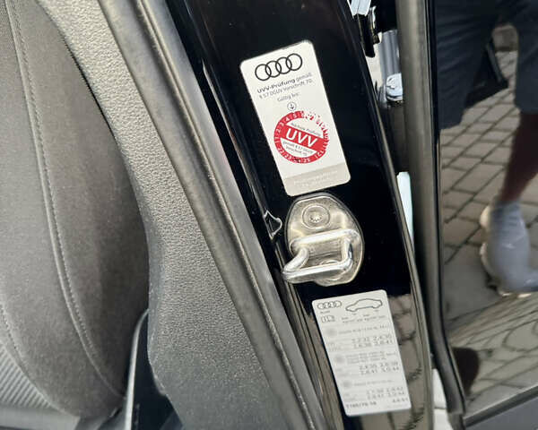 Черный Ауди E-Tron, объемом двигателя 0 л и пробегом 97 тыс. км за 30900 $, фото 73 на Automoto.ua