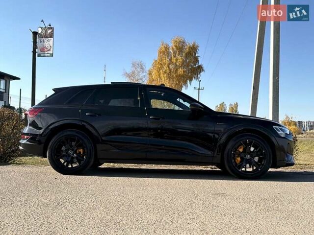 Чорний Ауді E-Tron, об'ємом двигуна 0 л та пробігом 103 тис. км за 36600 $, фото 5 на Automoto.ua