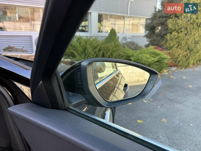 Чорний Ауді E-Tron, об'ємом двигуна 0 л та пробігом 79 тис. км за 29999 $, фото 32 на Automoto.ua