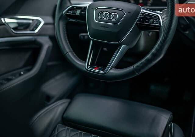 Черный Ауди E-Tron, объемом двигателя 0 л и пробегом 25 тыс. км за 55000 $, фото 26 на Automoto.ua