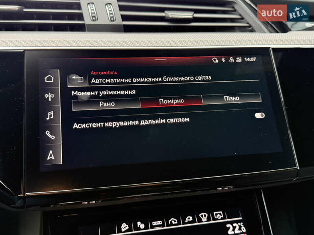 Черный Ауди E-Tron, объемом двигателя 0 л и пробегом 66 тыс. км за 44900 $, фото 60 на Automoto.ua