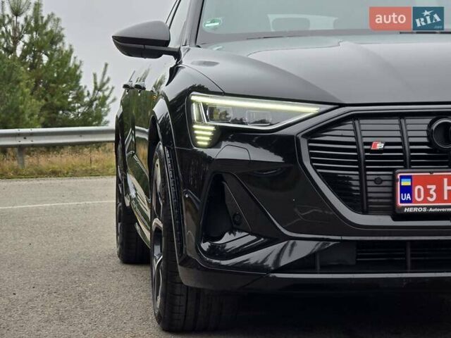 Чорний Ауді E-Tron, об'ємом двигуна 0 л та пробігом 61 тис. км за 47777 $, фото 17 на Automoto.ua