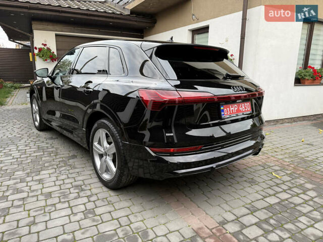 Черный Ауди E-Tron, объемом двигателя 0 л и пробегом 64 тыс. км за 31700 $, фото 63 на Automoto.ua