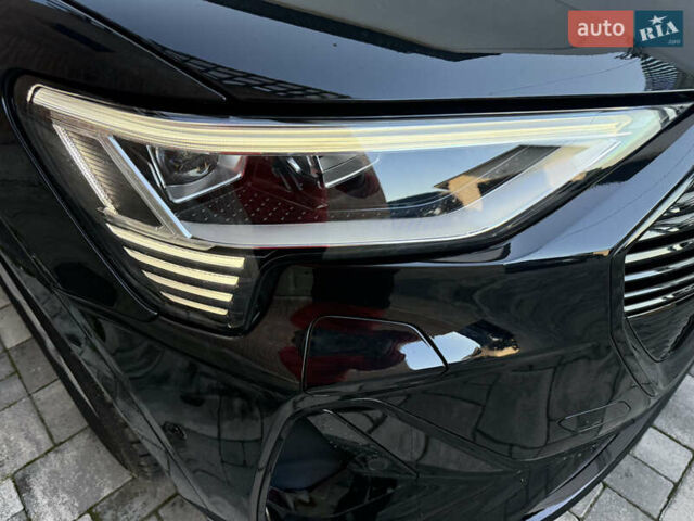 Чорний Ауді E-Tron, об'ємом двигуна 0 л та пробігом 55 тис. км за 36199 $, фото 23 на Automoto.ua