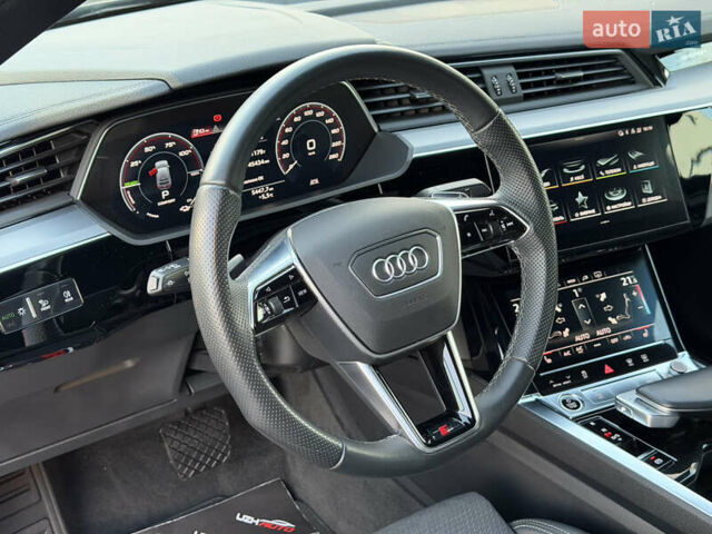 Черный Ауди E-Tron, объемом двигателя 0 л и пробегом 45 тыс. км за 30900 $, фото 27 на Automoto.ua