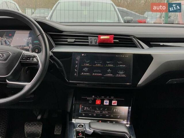 Черный Ауди E-Tron, объемом двигателя 0 л и пробегом 64 тыс. км за 35955 $, фото 73 на Automoto.ua