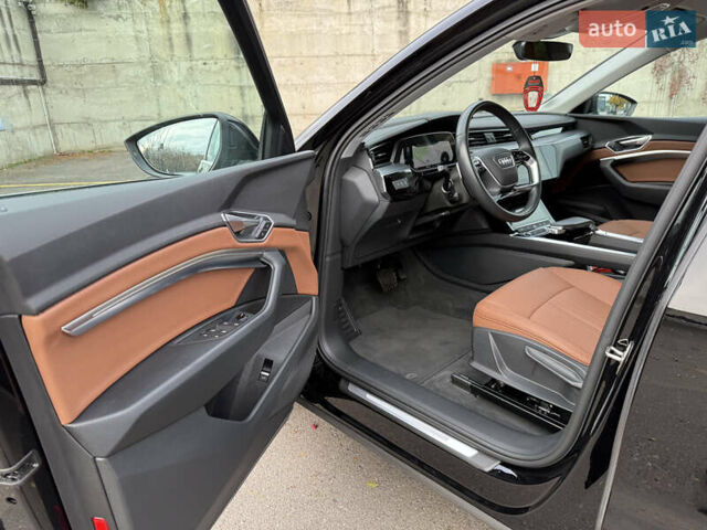 Черный Ауди E-Tron, объемом двигателя 0 л и пробегом 79 тыс. км за 29999 $, фото 44 на Automoto.ua