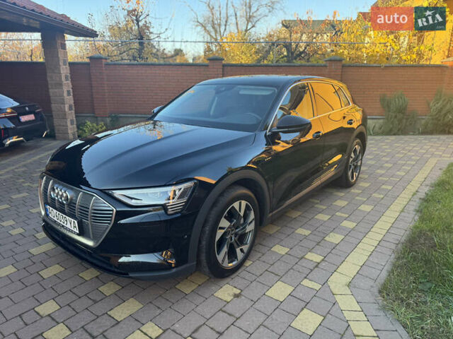 Черный Ауди E-Tron, объемом двигателя 0 л и пробегом 129 тыс. км за 27499 $, фото 9 на Automoto.ua