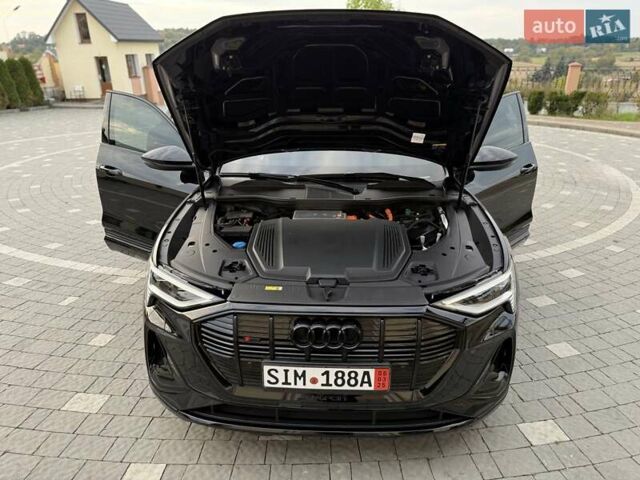 Черный Ауди E-Tron, объемом двигателя 0 л и пробегом 150 тыс. км за 31950 $, фото 83 на Automoto.ua