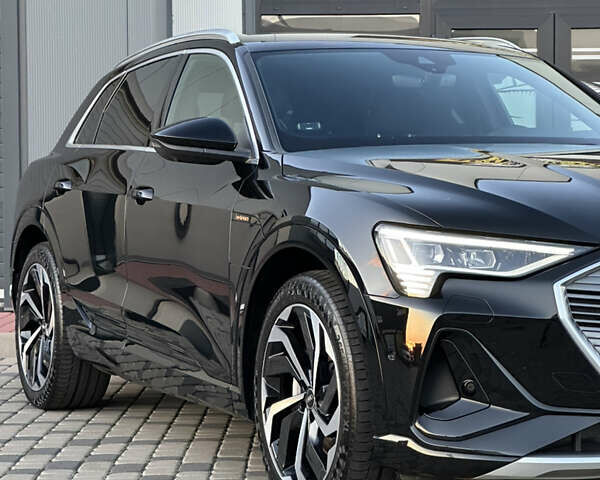 Черный Ауди E-Tron, объемом двигателя 0 л и пробегом 158 тыс. км за 31000 $, фото 23 на Automoto.ua
