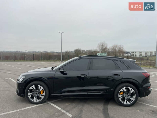 Черный Ауди E-Tron, объемом двигателя 0 л и пробегом 89 тыс. км за 39900 $, фото 1 на Automoto.ua