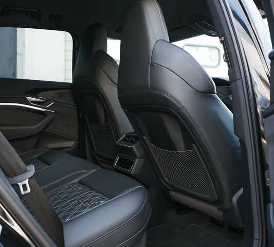 Черный Ауди E-Tron, объемом двигателя 0 л и пробегом 27 тыс. км за 60000 $, фото 22 на Automoto.ua