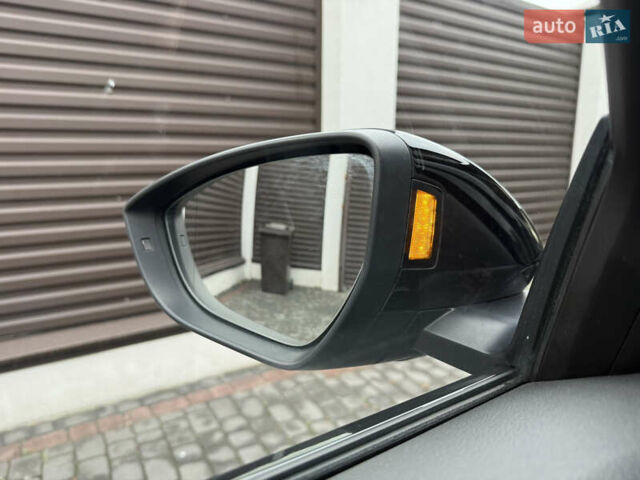 Черный Ауди E-Tron, объемом двигателя 0 л и пробегом 64 тыс. км за 31700 $, фото 49 на Automoto.ua