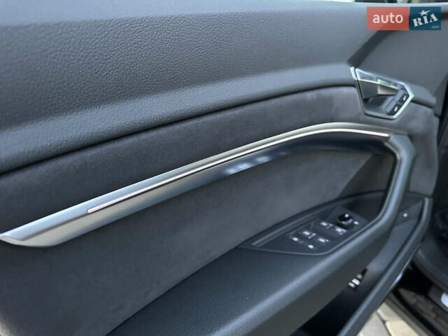 Черный Ауди E-Tron, объемом двигателя 0 л и пробегом 158 тыс. км за 31000 $, фото 43 на Automoto.ua