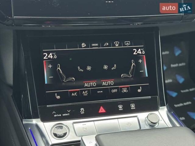 Черный Ауди E-Tron, объемом двигателя 0 л и пробегом 82 тыс. км за 39900 $, фото 27 на Automoto.ua