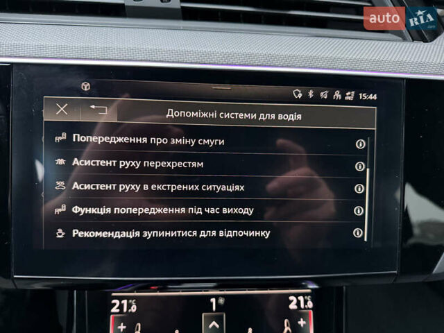 Черный Ауди E-Tron, объемом двигателя 0 л и пробегом 95 тыс. км за 38500 $, фото 37 на Automoto.ua