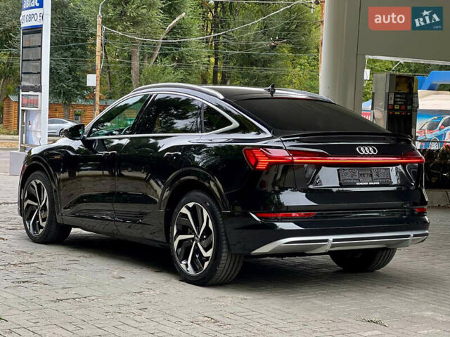 Черный Ауди E-Tron, объемом двигателя 0 л и пробегом 31 тыс. км за 45500 $, фото 14 на Automoto.ua