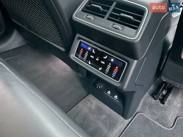 Черный Ауди E-Tron, объемом двигателя 0 л и пробегом 89 тыс. км за 39900 $, фото 33 на Automoto.ua