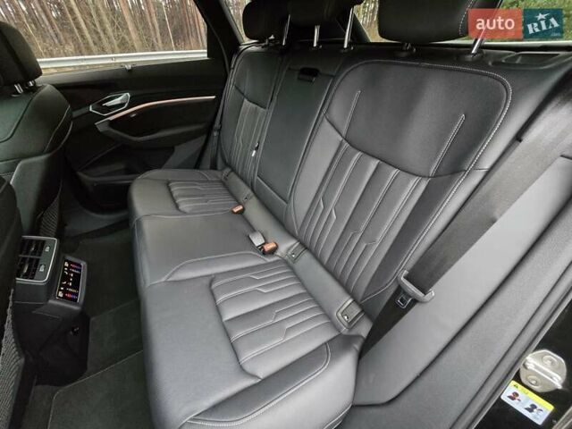 Чорний Ауді E-Tron, об'ємом двигуна 0 л та пробігом 61 тис. км за 47777 $, фото 73 на Automoto.ua