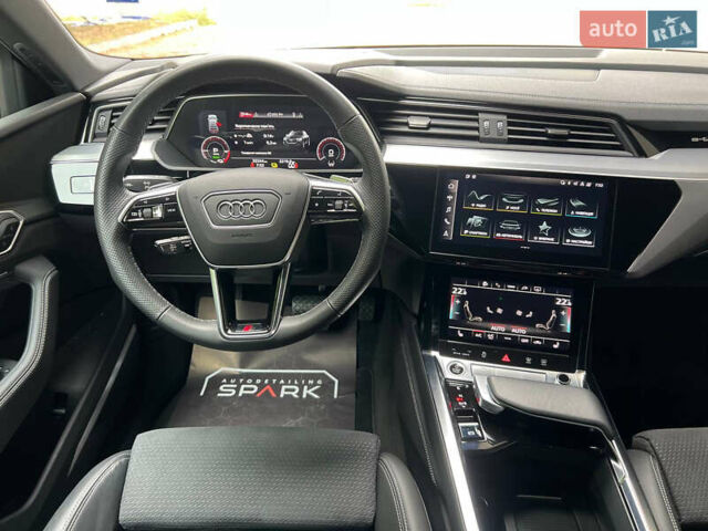 Черный Ауди E-Tron, объемом двигателя 0 л и пробегом 31 тыс. км за 45500 $, фото 34 на Automoto.ua