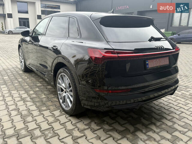 Чорний Ауді E-Tron, об'ємом двигуна 0 л та пробігом 89 тис. км за 35499 $, фото 4 на Automoto.ua