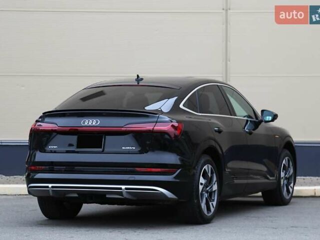 Чорний Ауді E-Tron, об'ємом двигуна 0 л та пробігом 78 тис. км за 43000 $, фото 6 на Automoto.ua