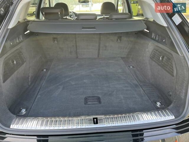 Чорний Ауді E-Tron, об'ємом двигуна 0 л та пробігом 60 тис. км за 33500 $, фото 22 на Automoto.ua