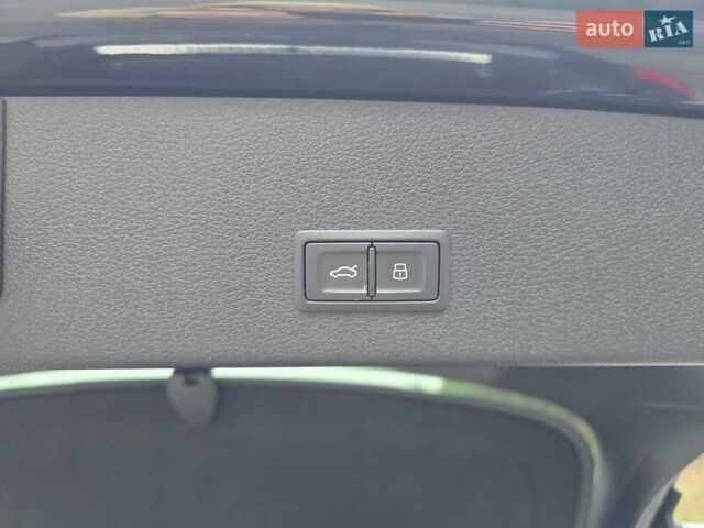 Черный Ауди E-Tron, объемом двигателя 0 л и пробегом 43 тыс. км за 45999 $, фото 66 на Automoto.ua