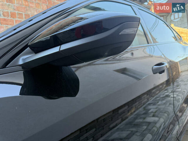 Чорний Ауді E-Tron, об'ємом двигуна 0 л та пробігом 55 тис. км за 36199 $, фото 8 на Automoto.ua